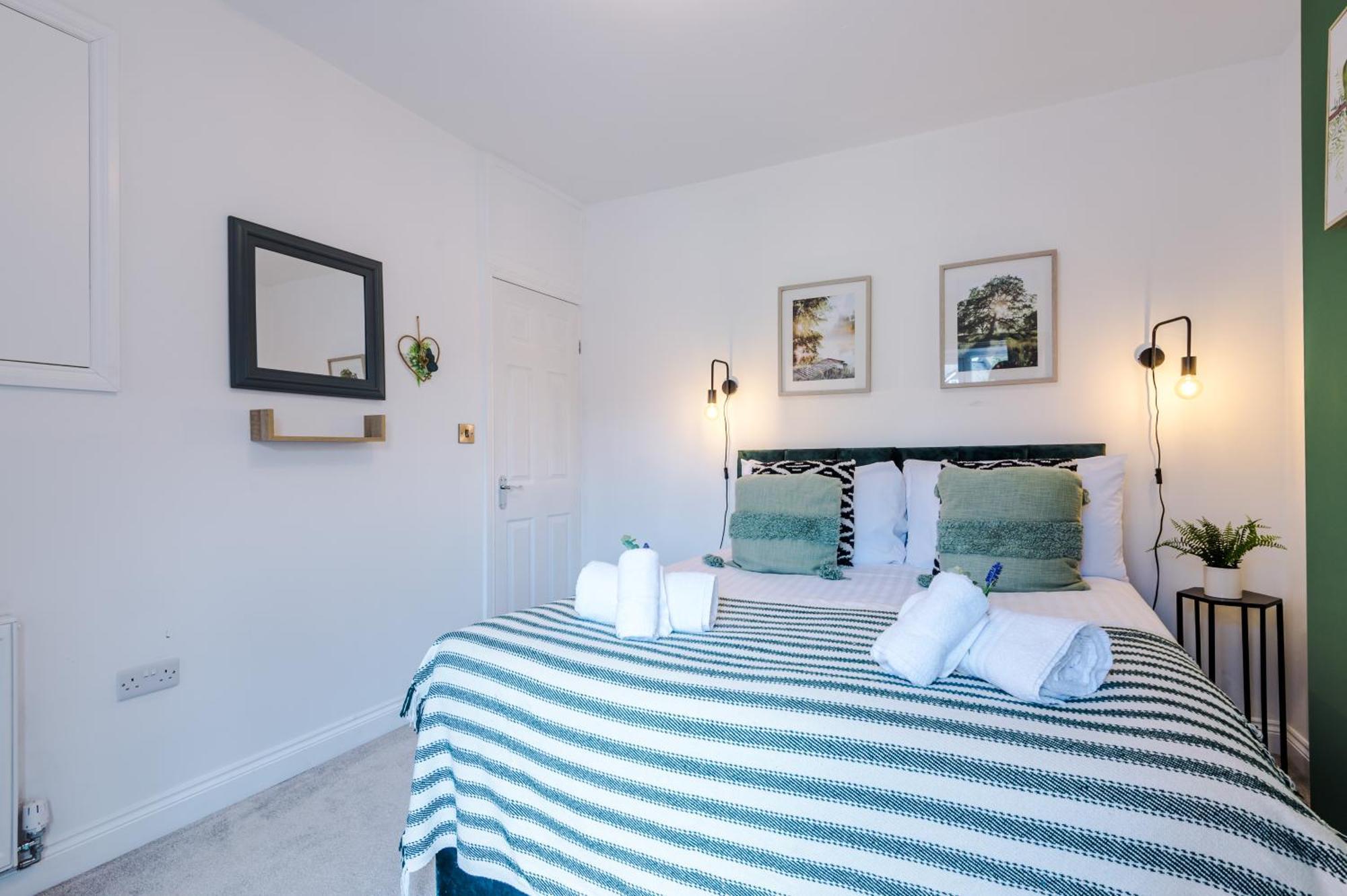 Spacious 3-Bed Home In Nantwich By 53 Degrees Property - Amazing Location, Ideal For Groups - Sleeps 6 Экстерьер фото